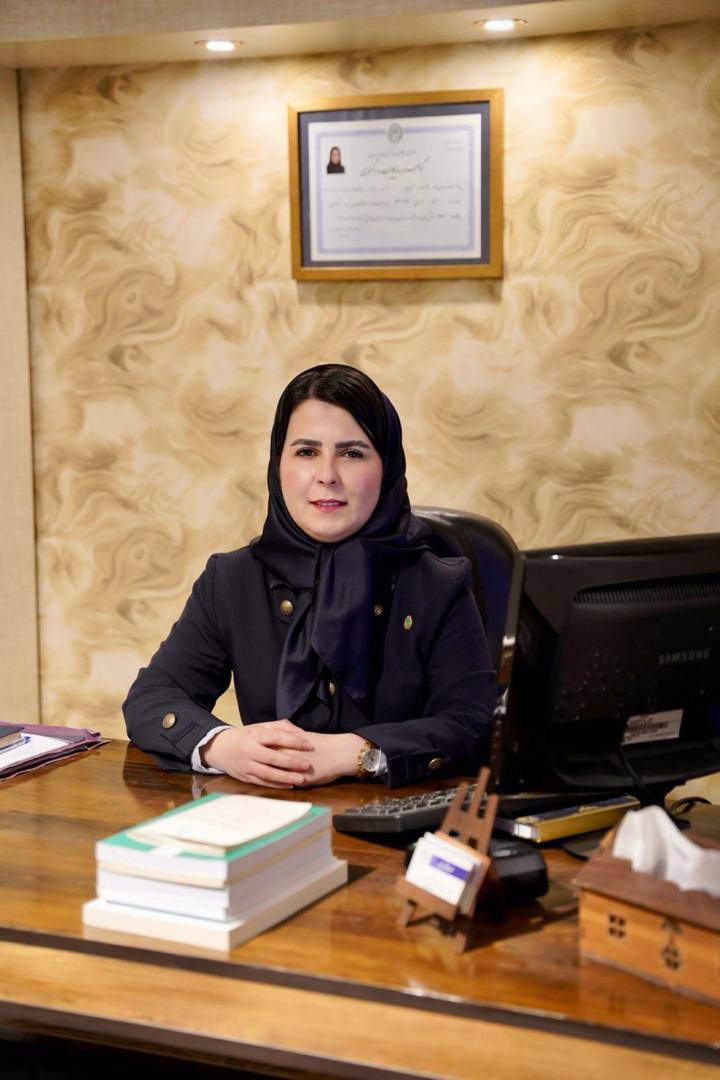 خدیجه شهریاری وکیل ساری